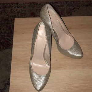 BCBGeneration silver weave pumps
